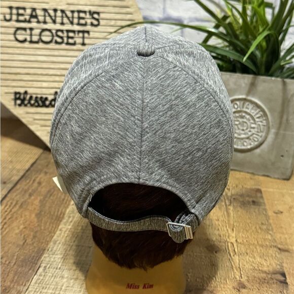 Under Armour Hat Cap Womens Heathered Gray Strapback Adjustable Embroidered Logo - Picture 7 of 8
